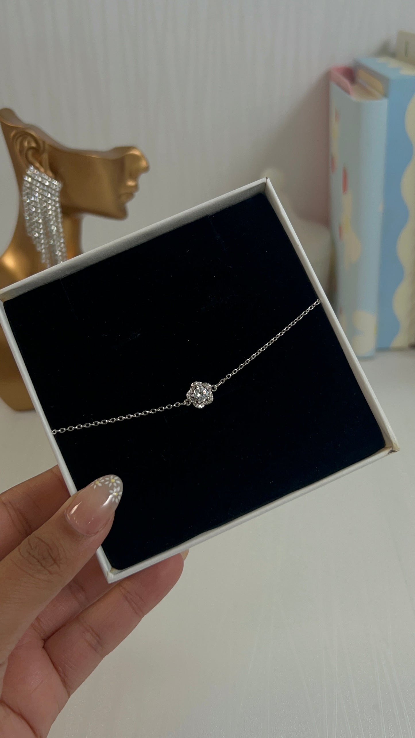 Star bracelet