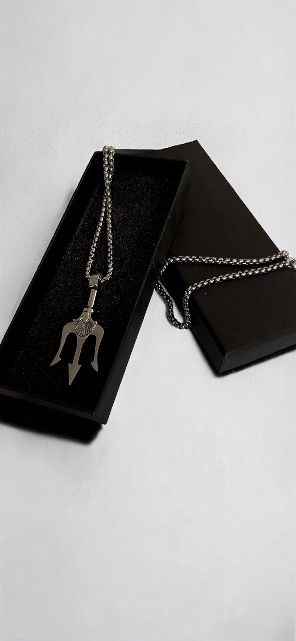 Trishul pendant with chain