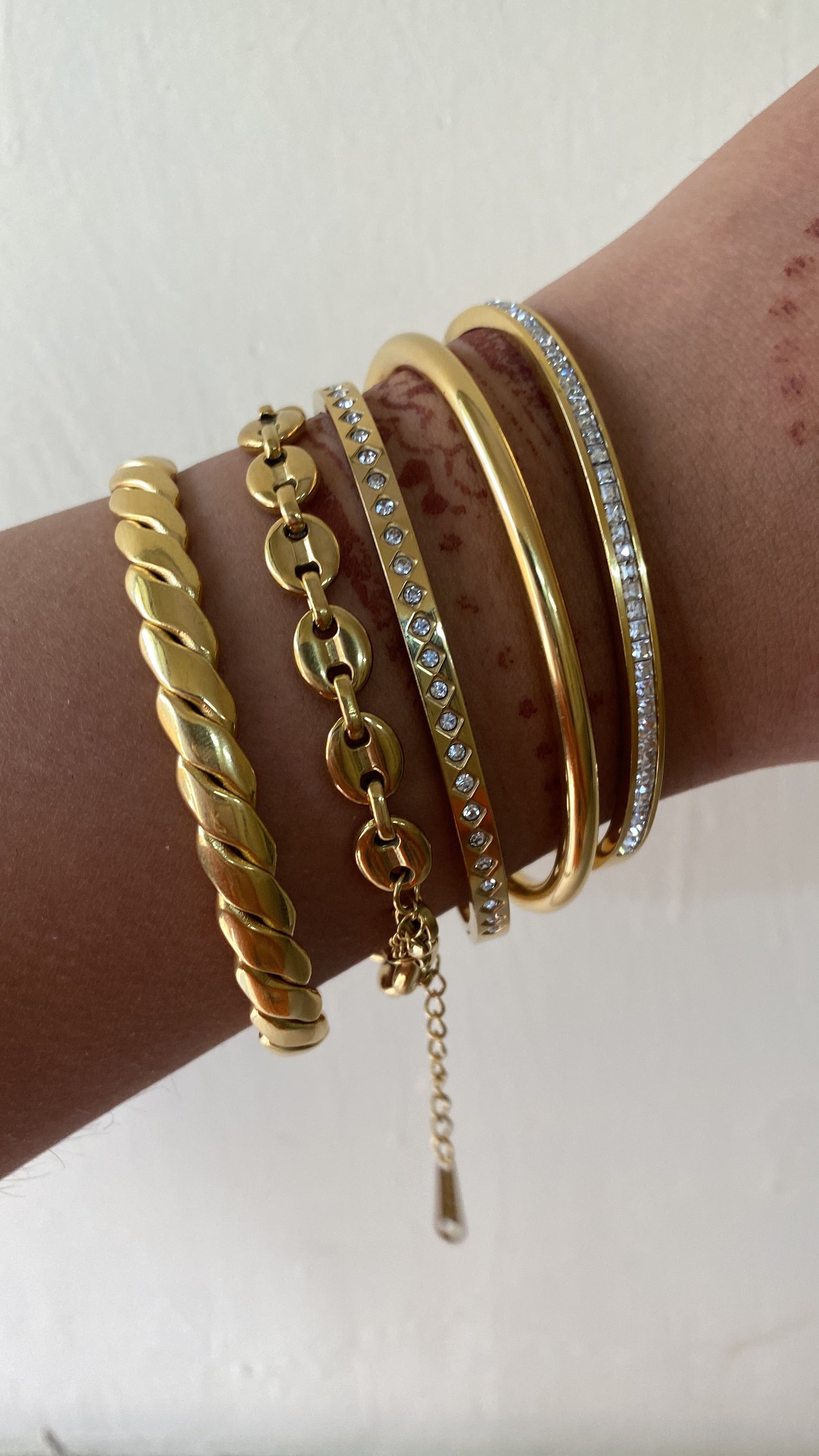 Tiara bracelet
