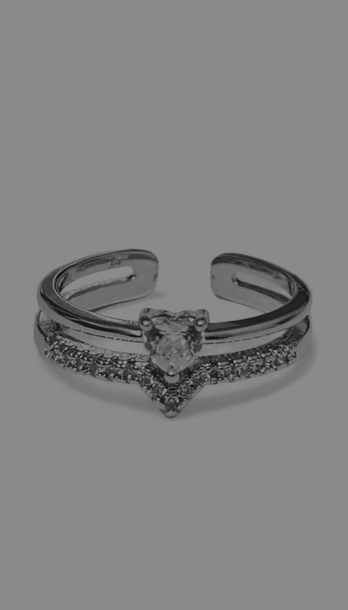 Heart band ring
