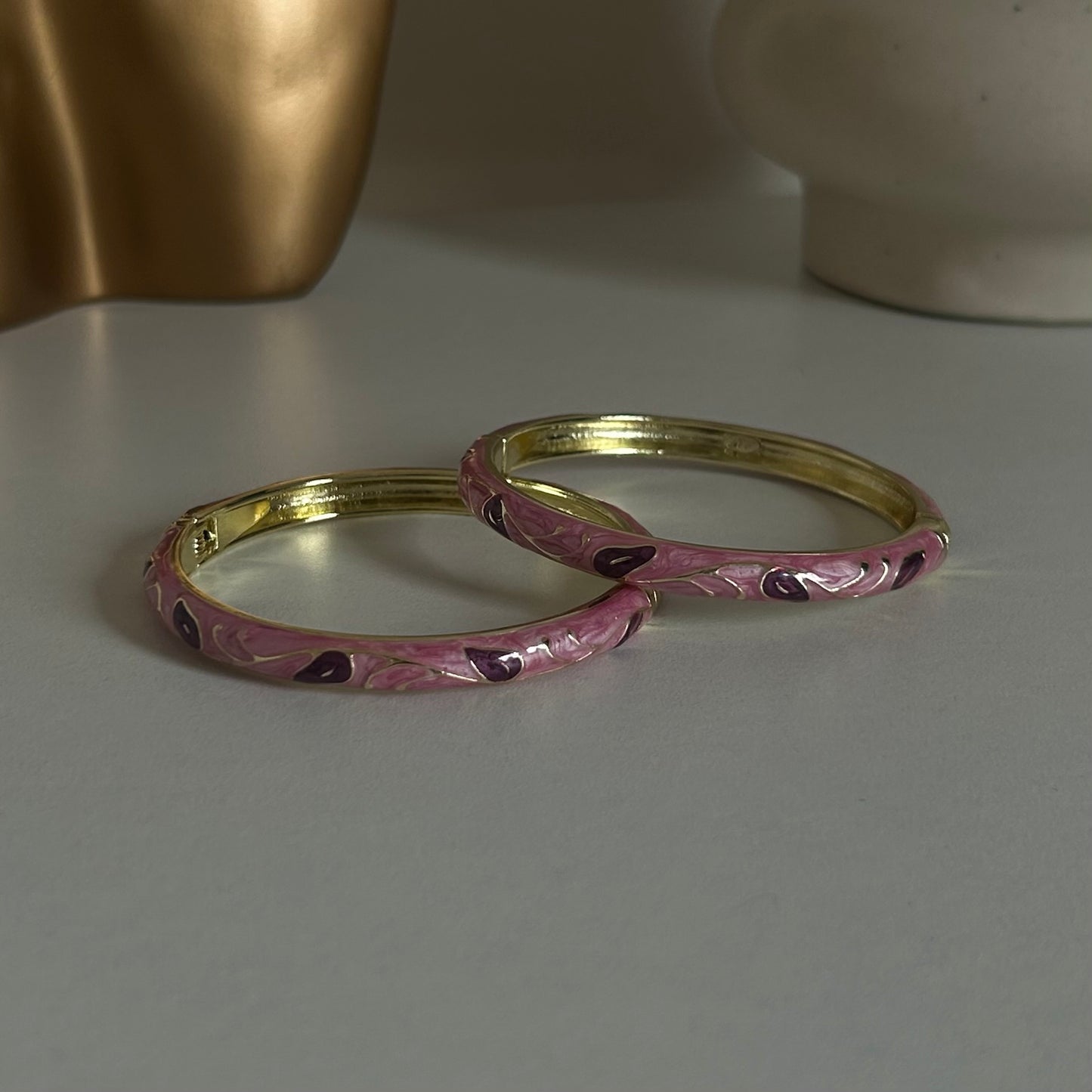 Enamel bracelet