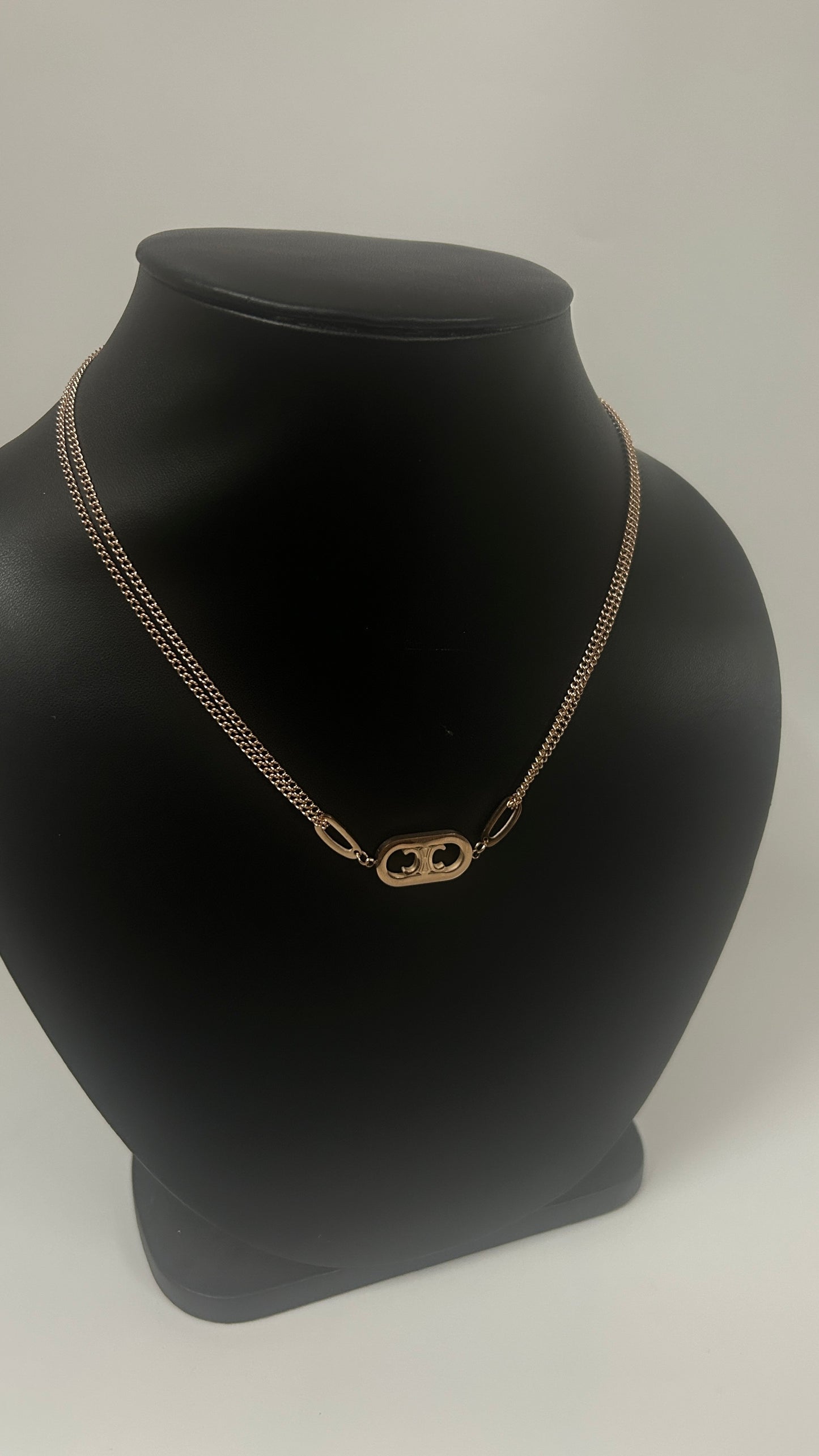Pensy necklace