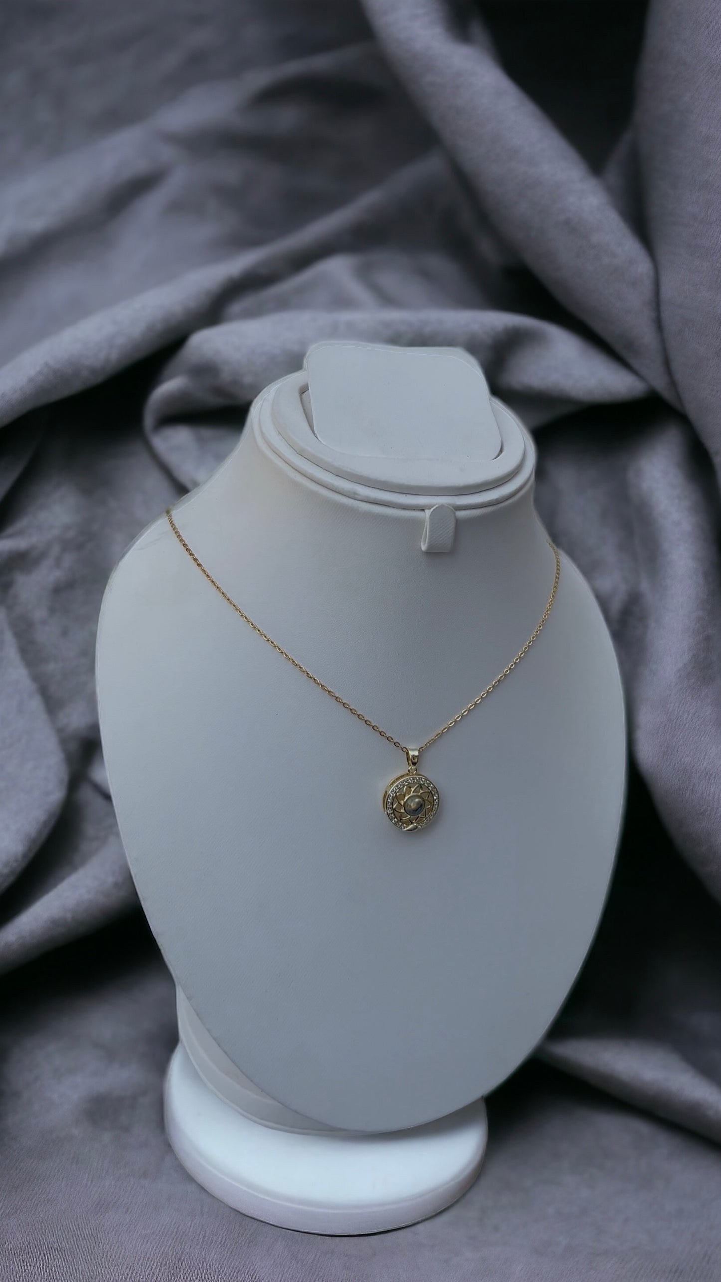 Sun Moon necklace set