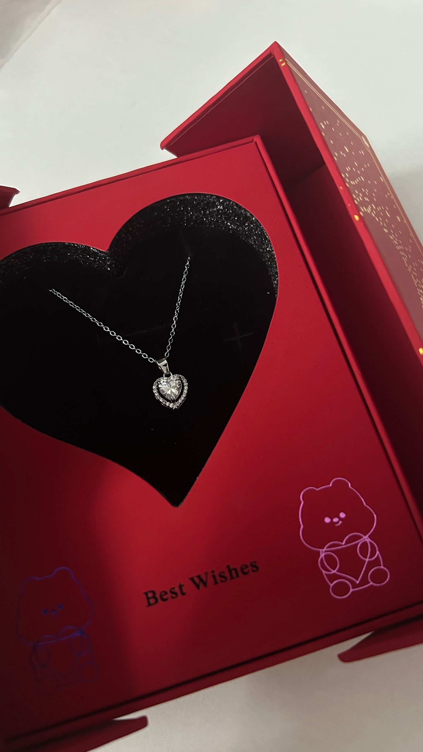 Selia heart necklace