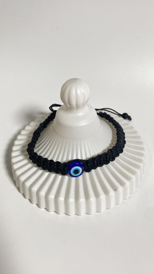 Thread evil eye bracelet