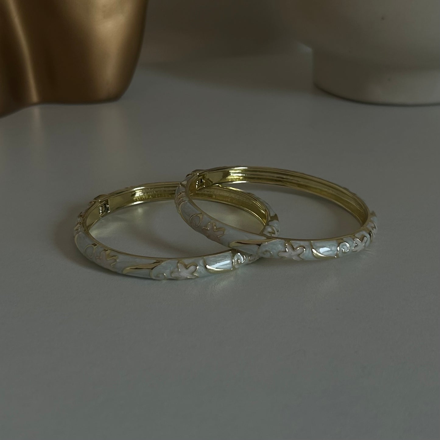 Enamel bracelet