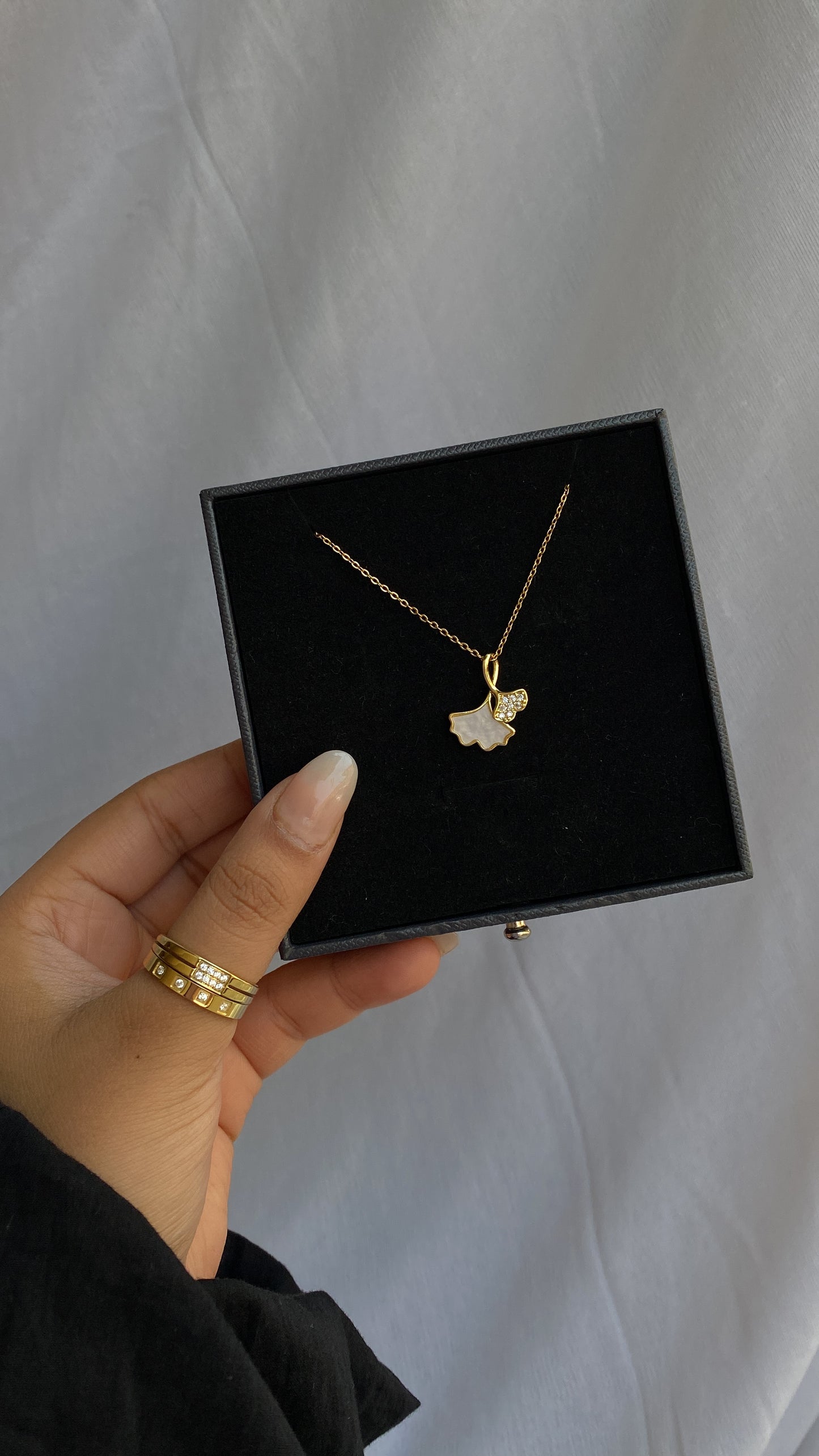Lia necklace