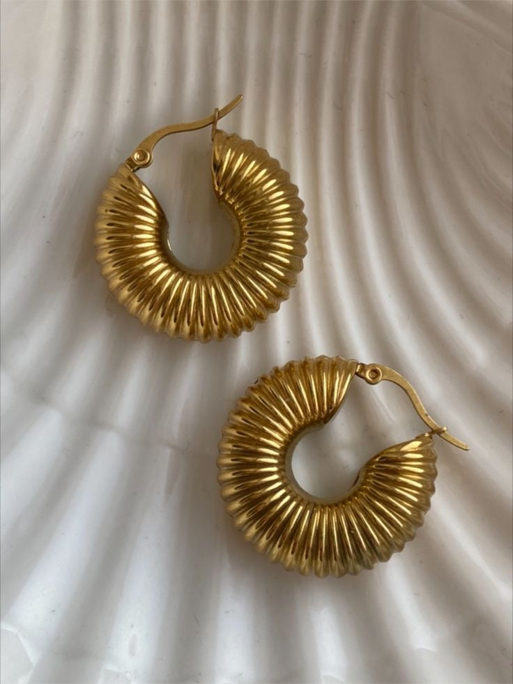 Olivia hoops