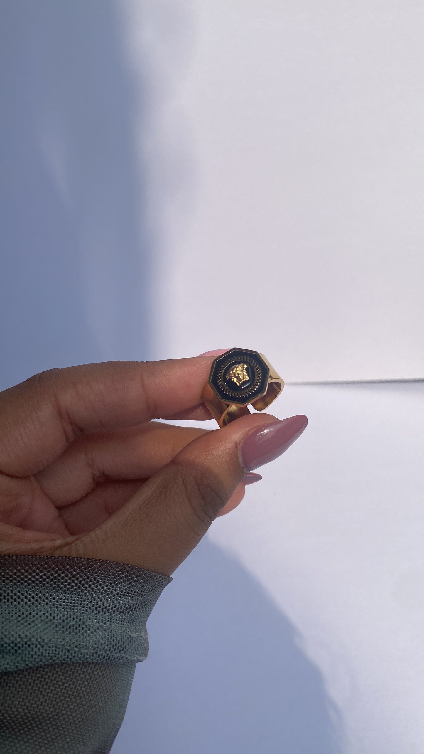 Versachiii band ring
