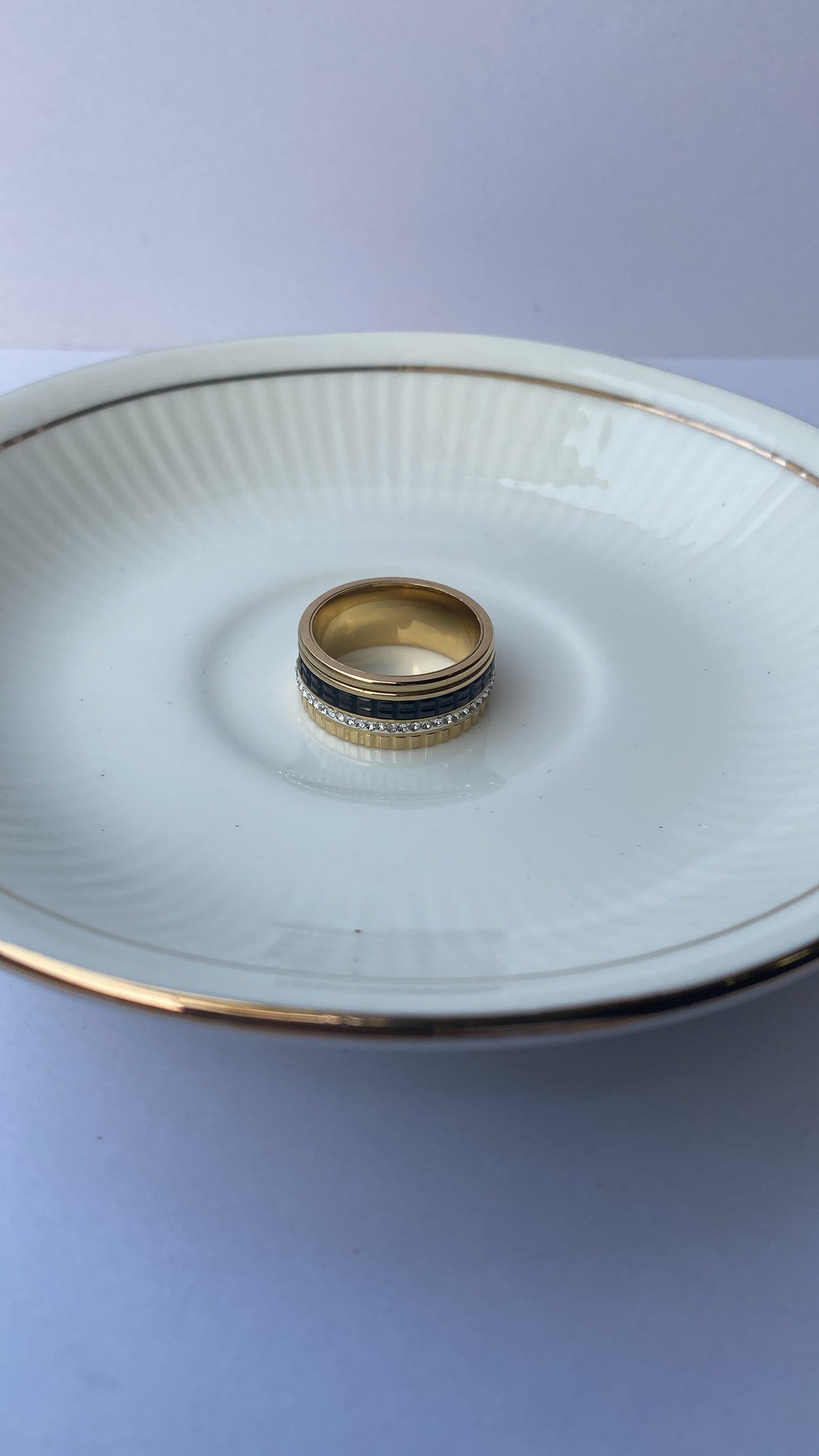 Boucheronnn band ring