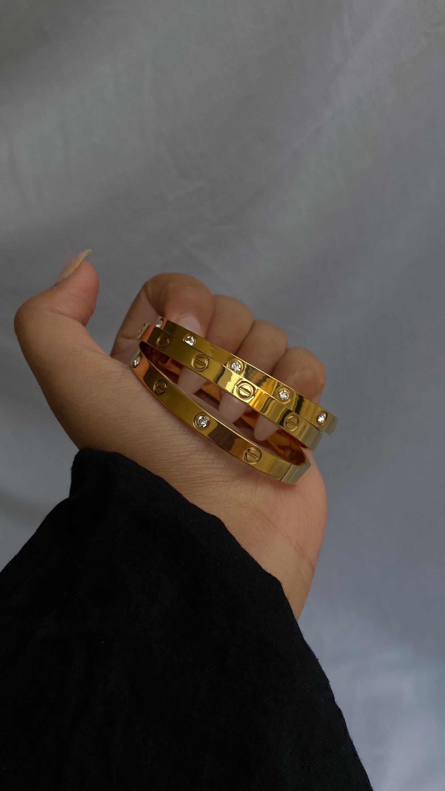 Love golden bracelet