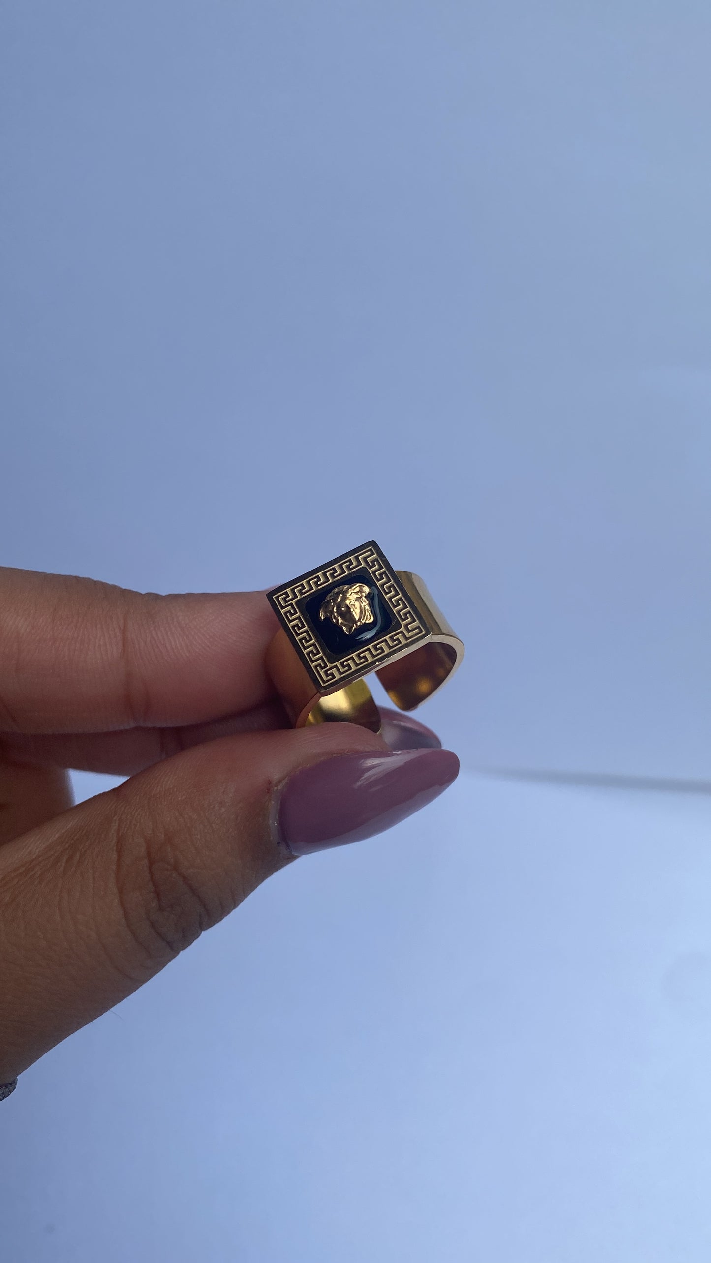 Versachiii band ring