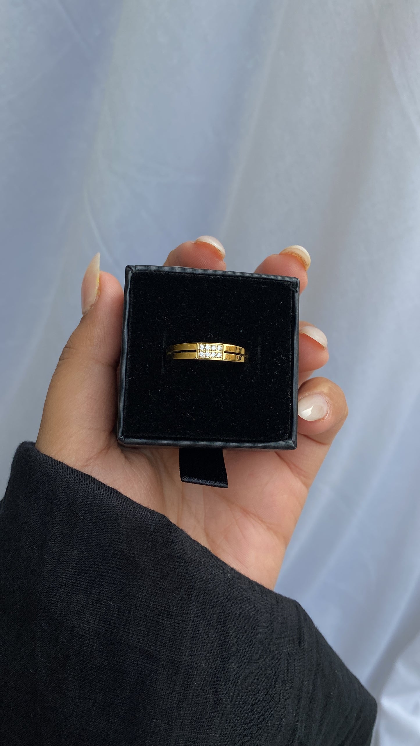 Mya band ring