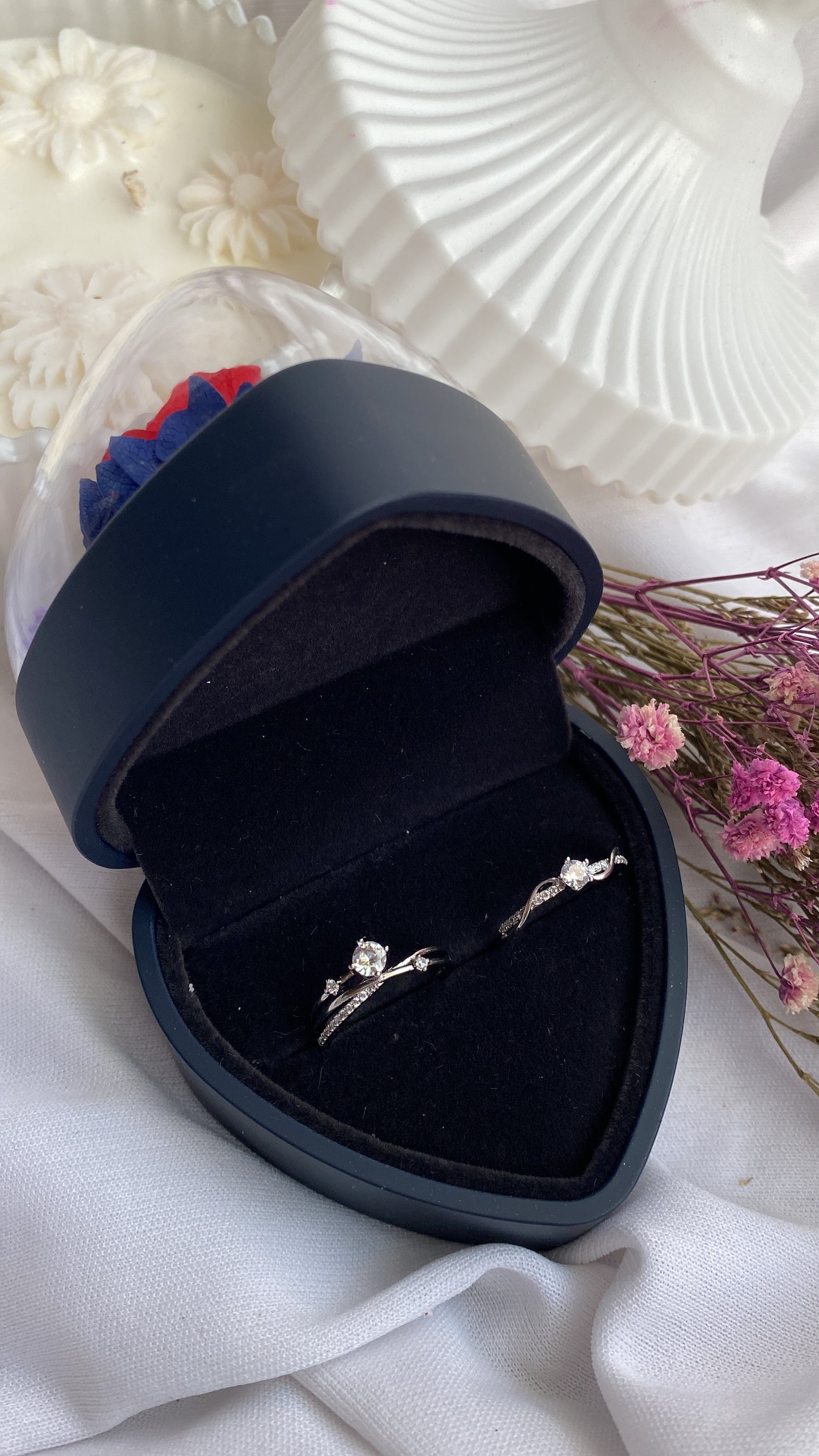 Daniella & Syke Ring