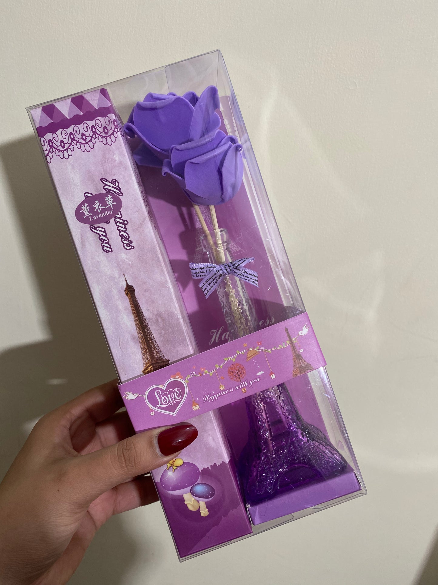 Effiel Tower room fragrance diffuser