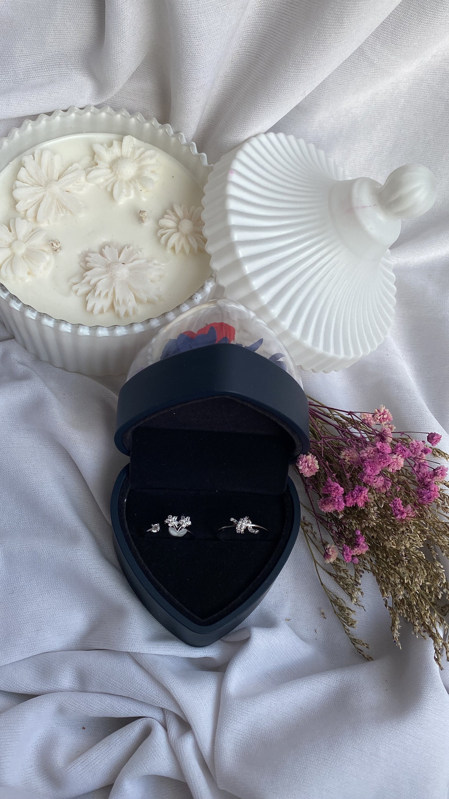 Alexa & Felicity Ring