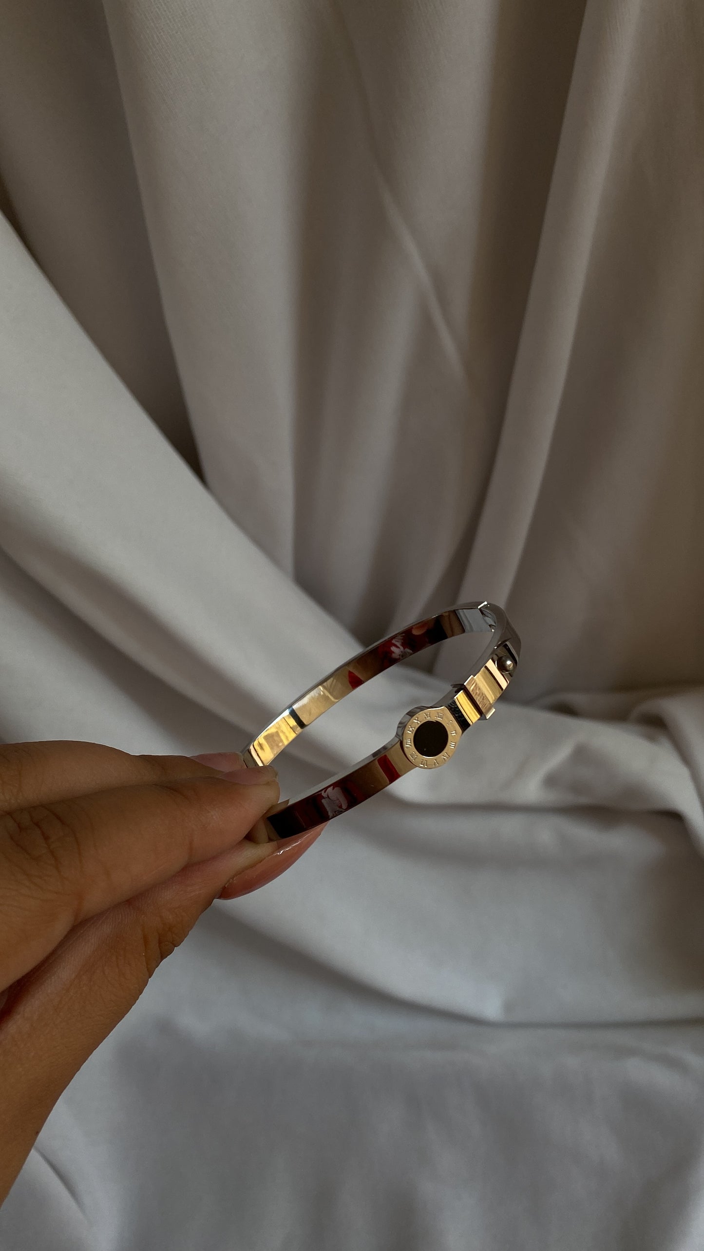 Roman bracelet