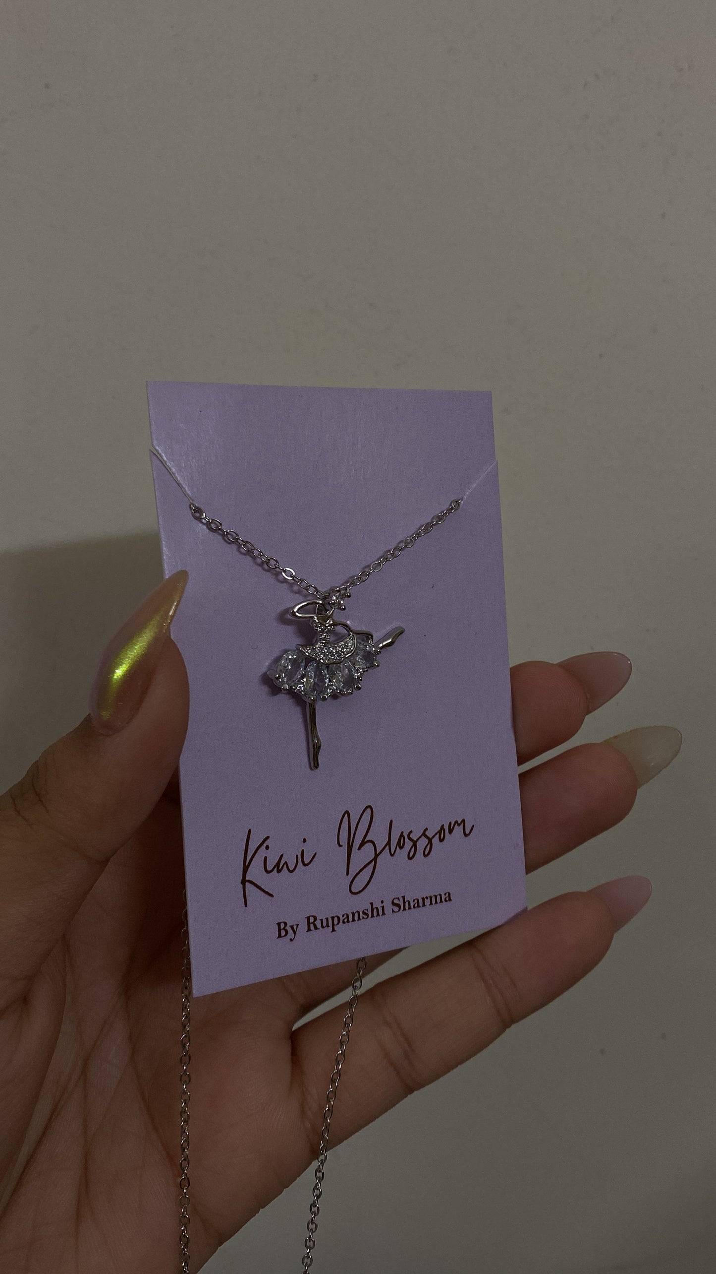 Bella necklace