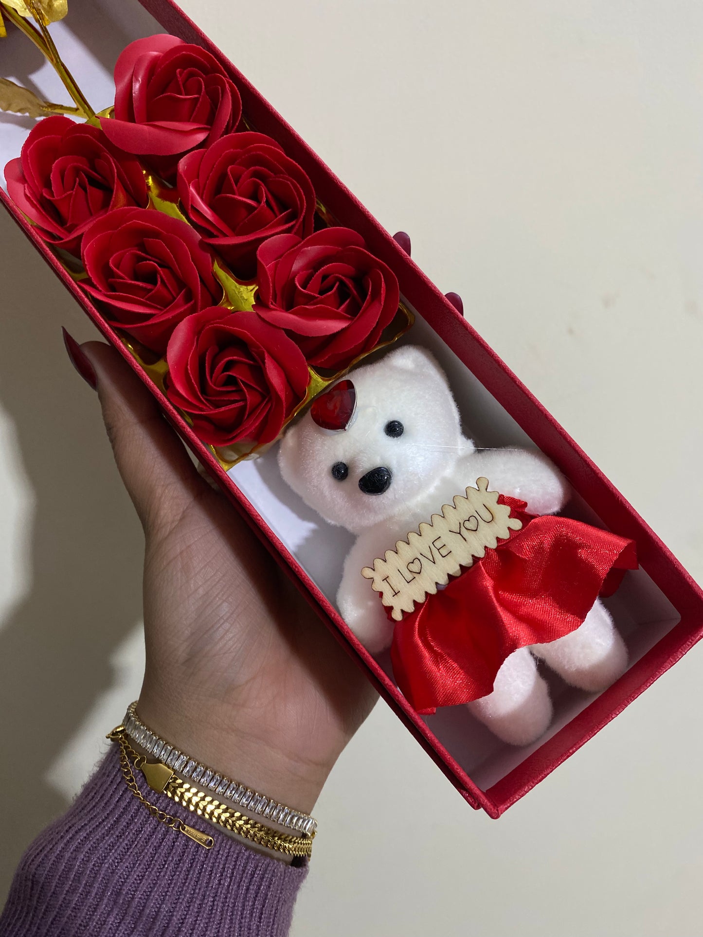 Rose + teddy + 6 small roses with cute note box