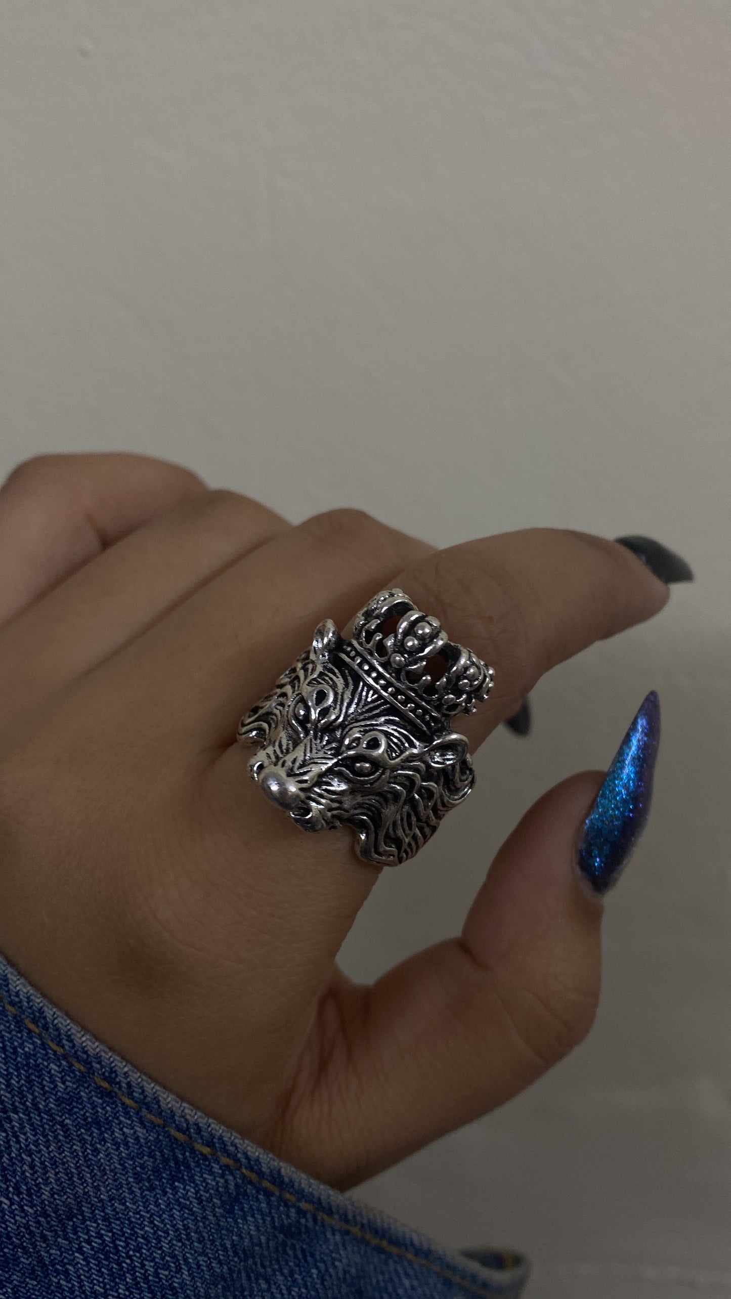 Lion ring