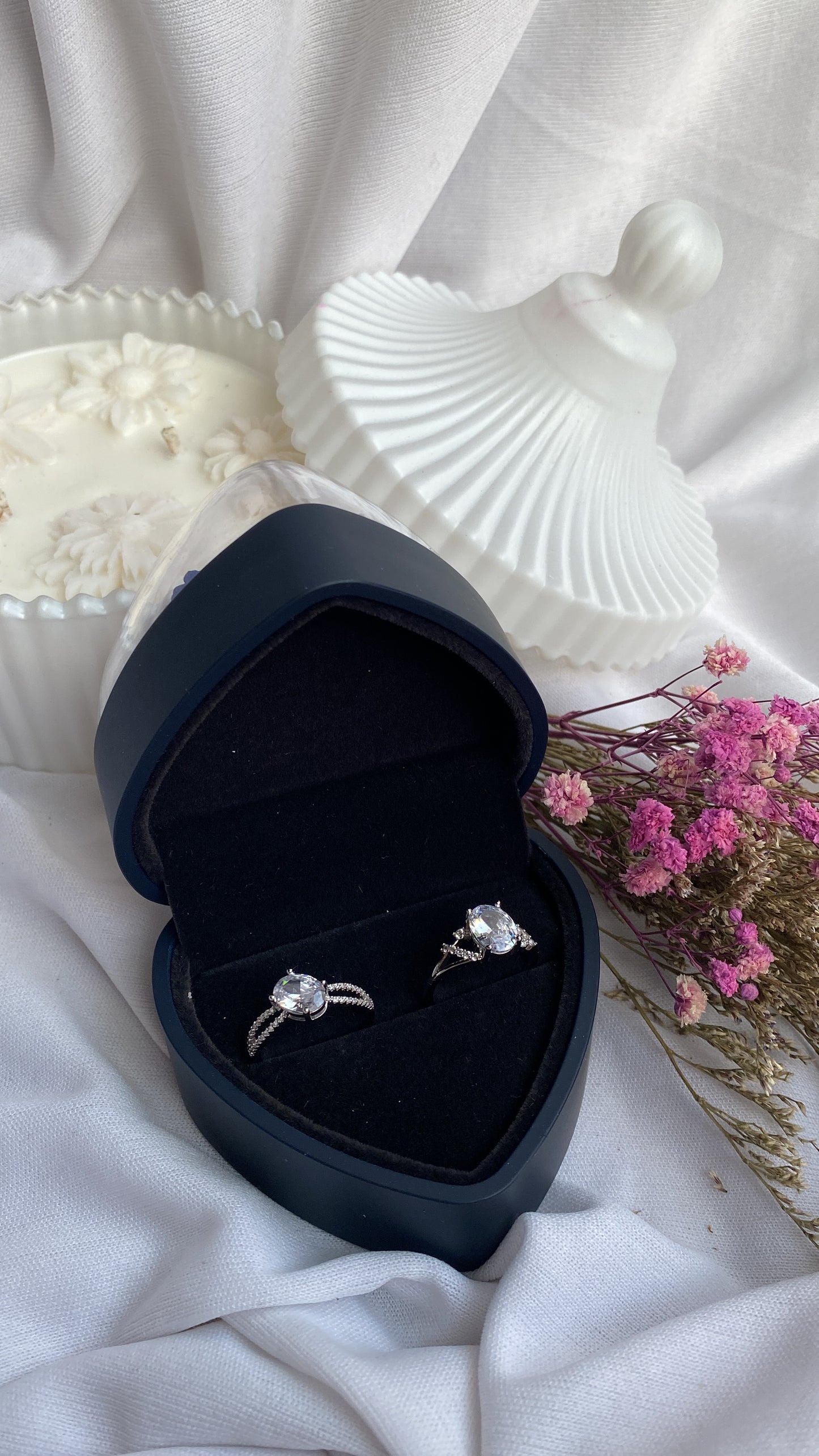 Astrid & Carmen Ring