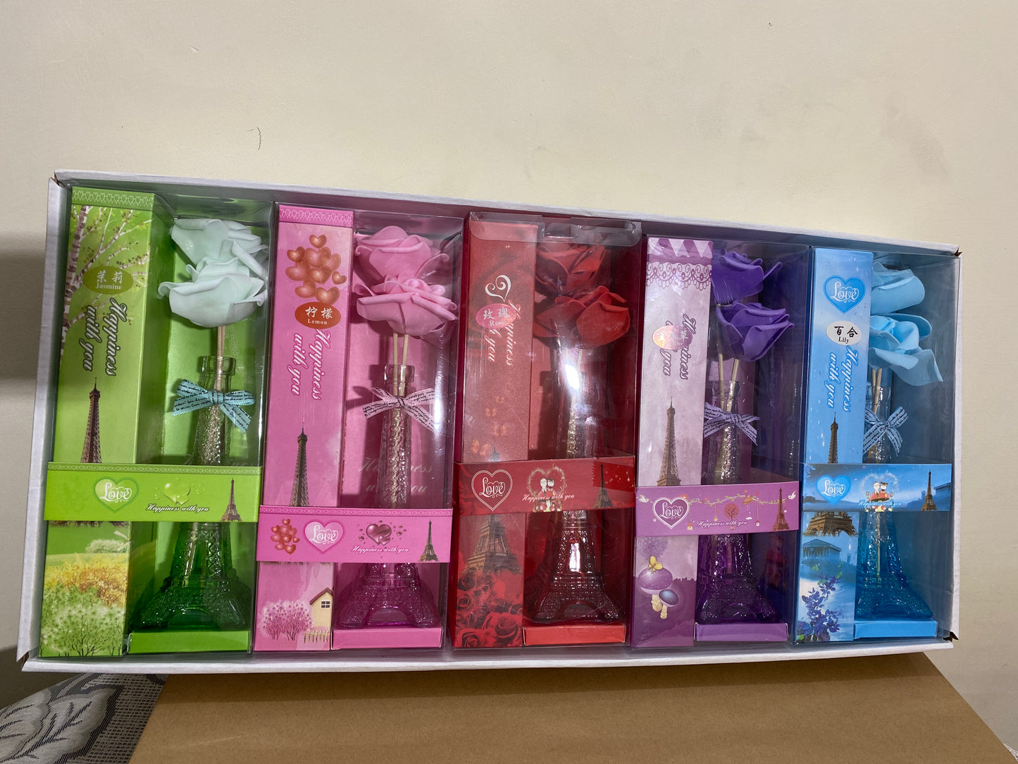 Effiel Tower room fragrance diffuser