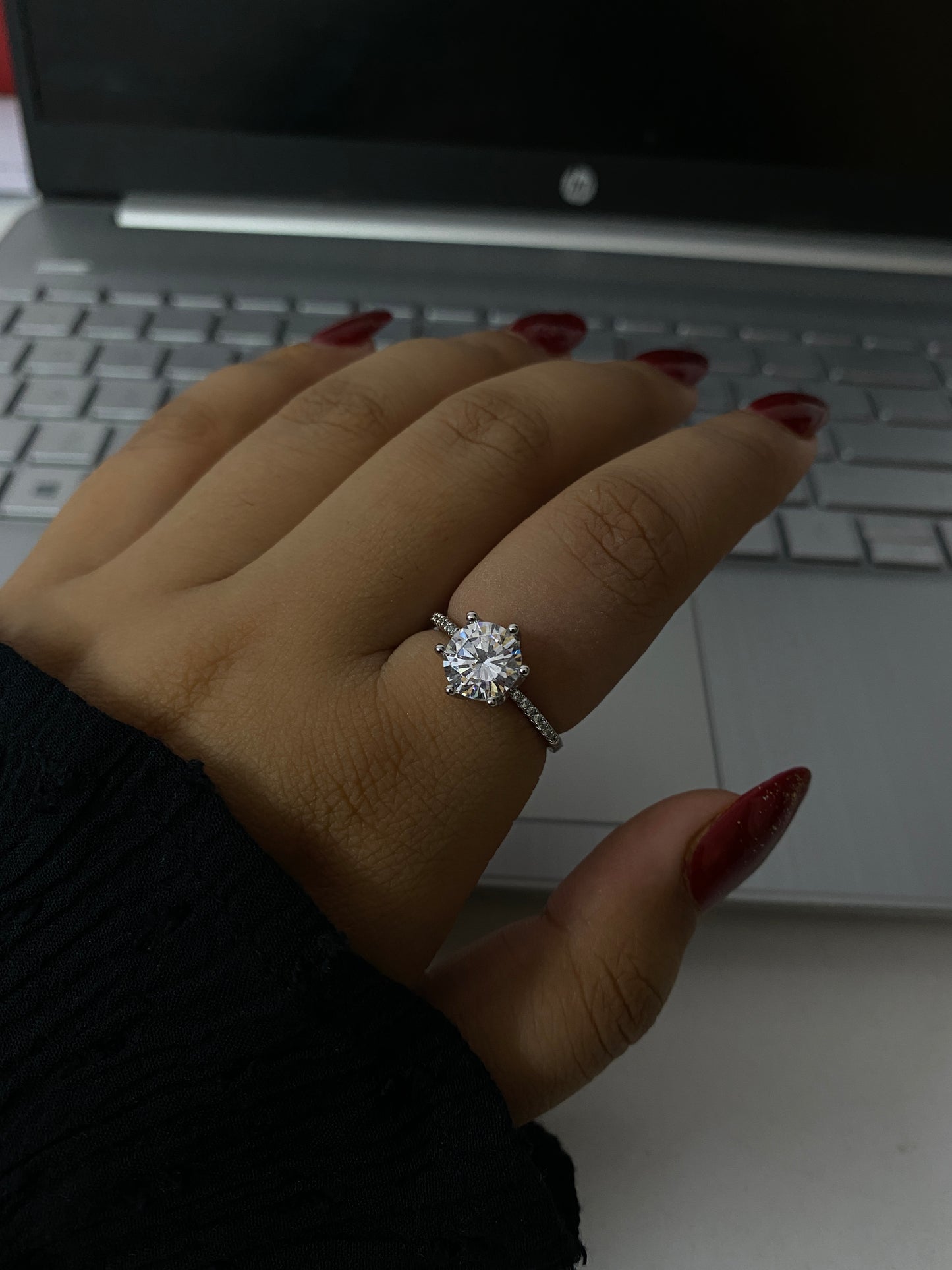 Maria solitaire ring