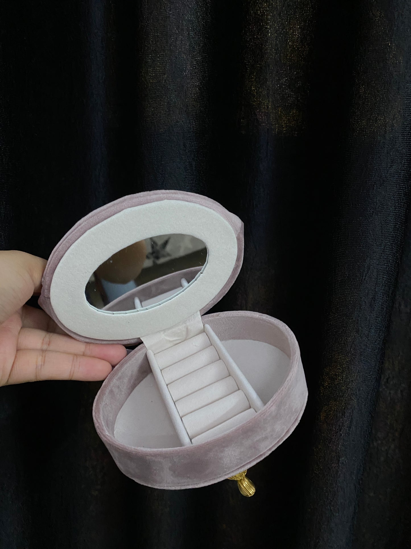 Charlotte jewellery case