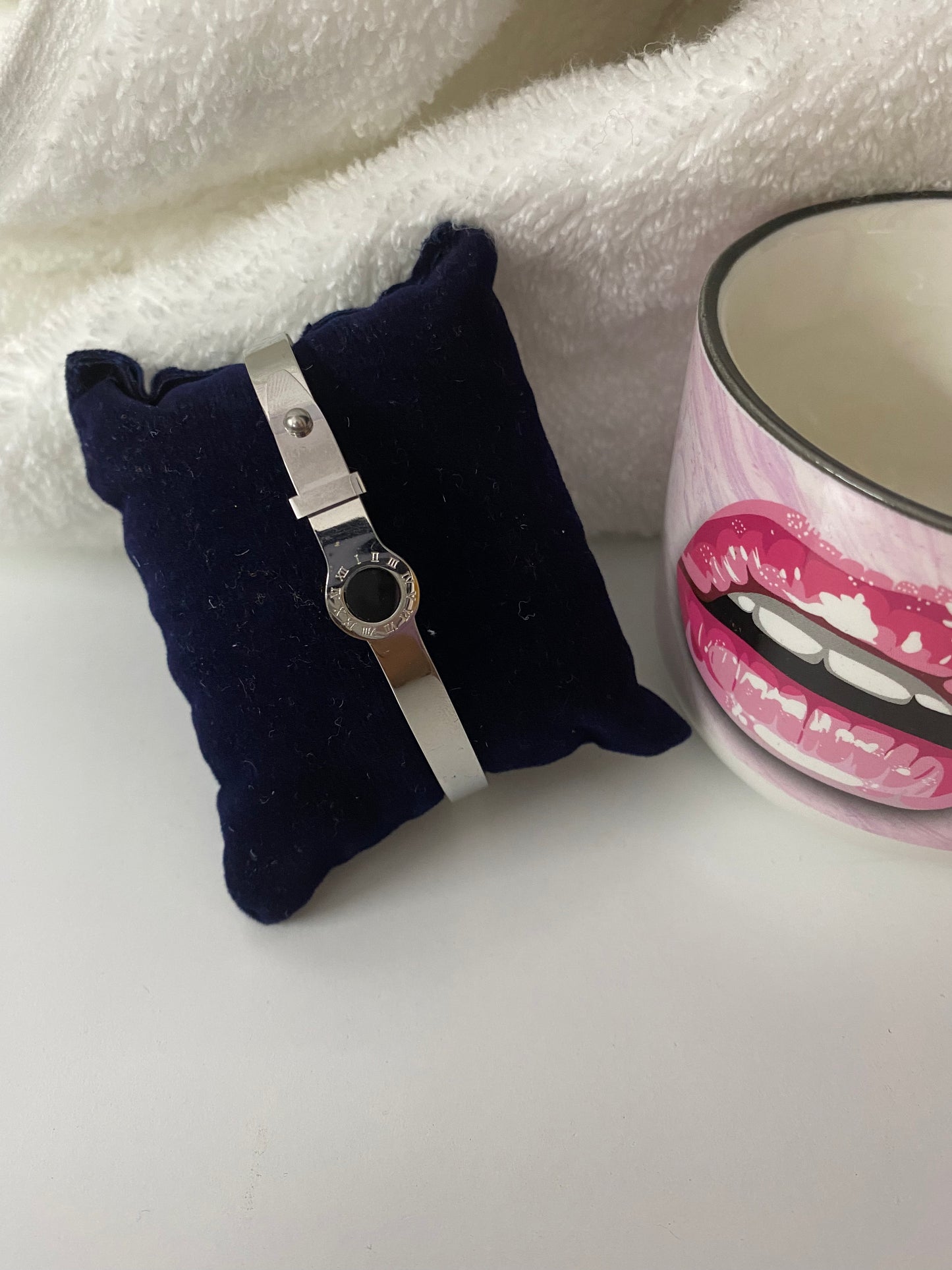Roman bracelet