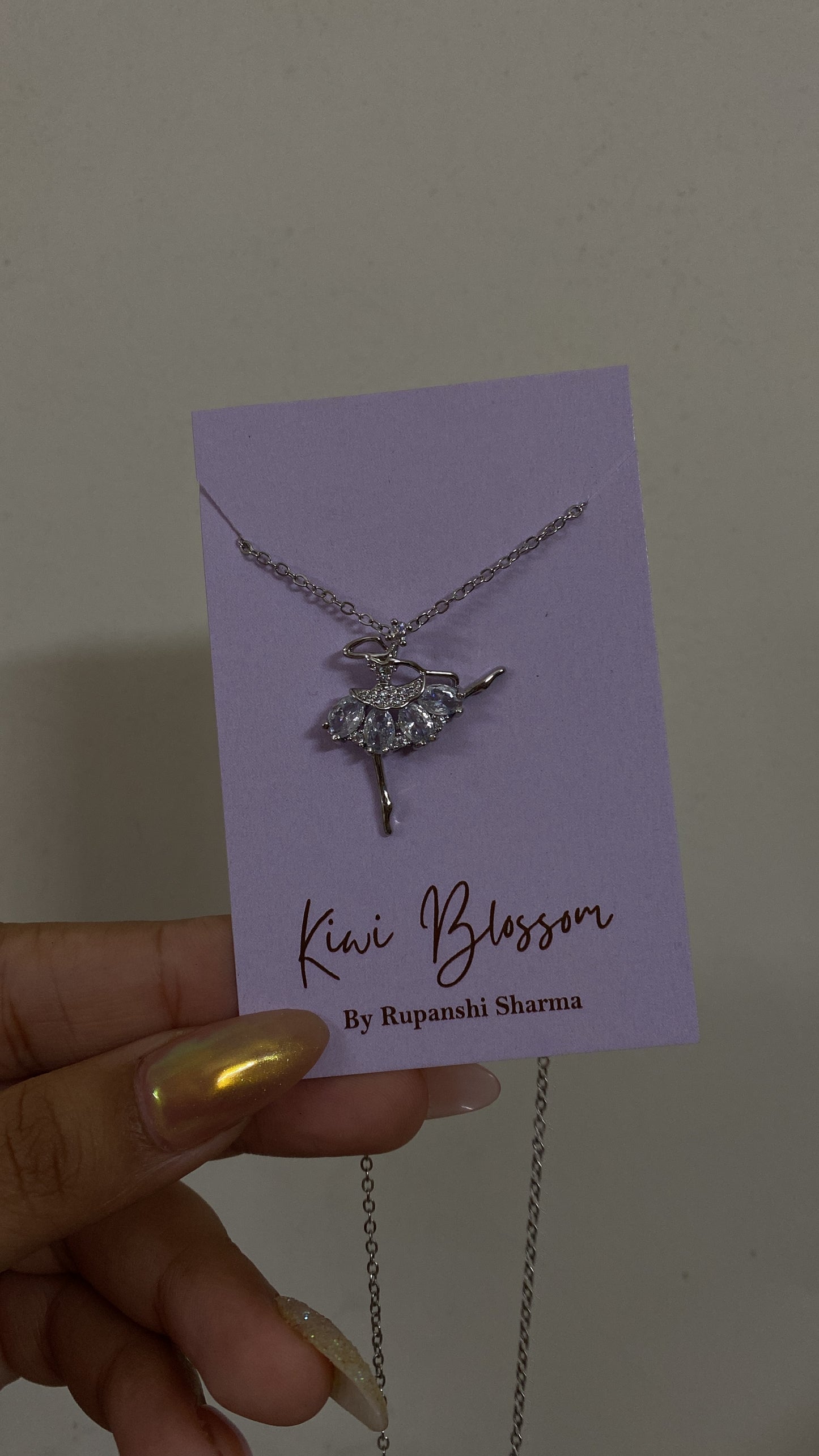 Bella necklace