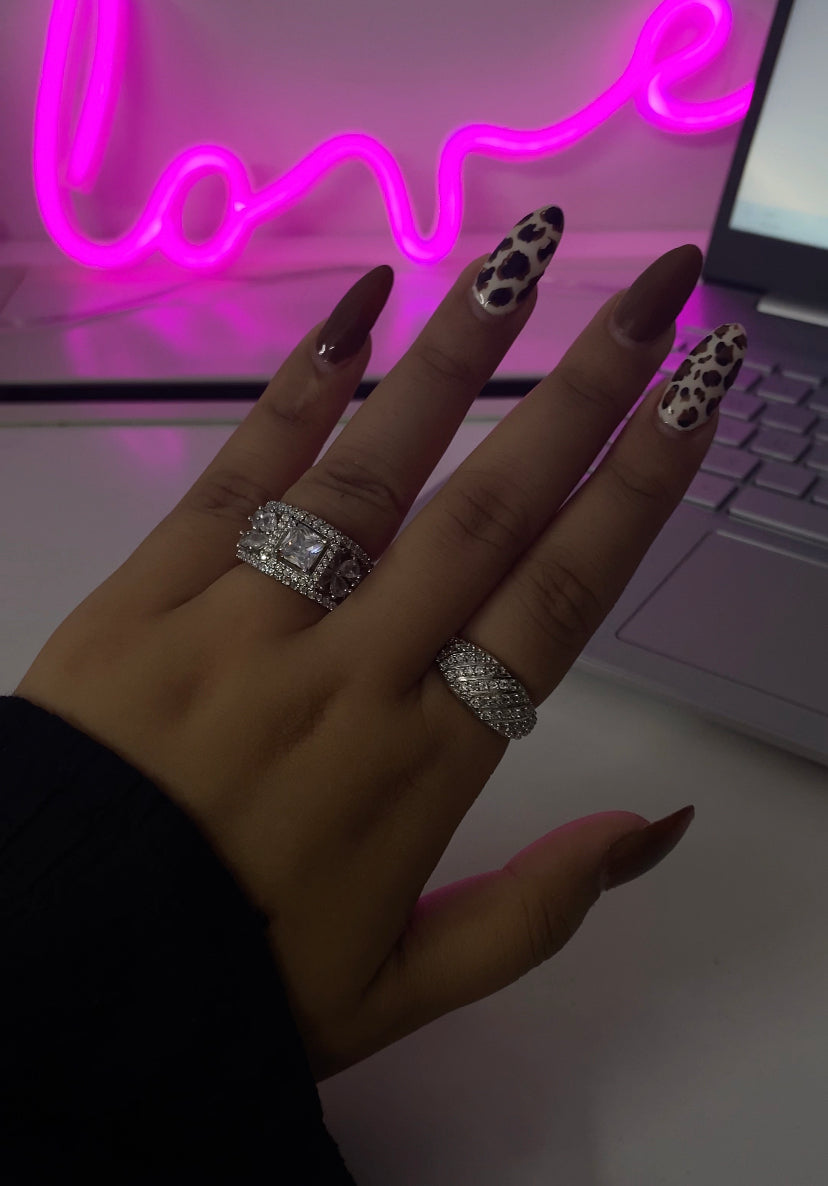 Rekha ring & Madhu ring