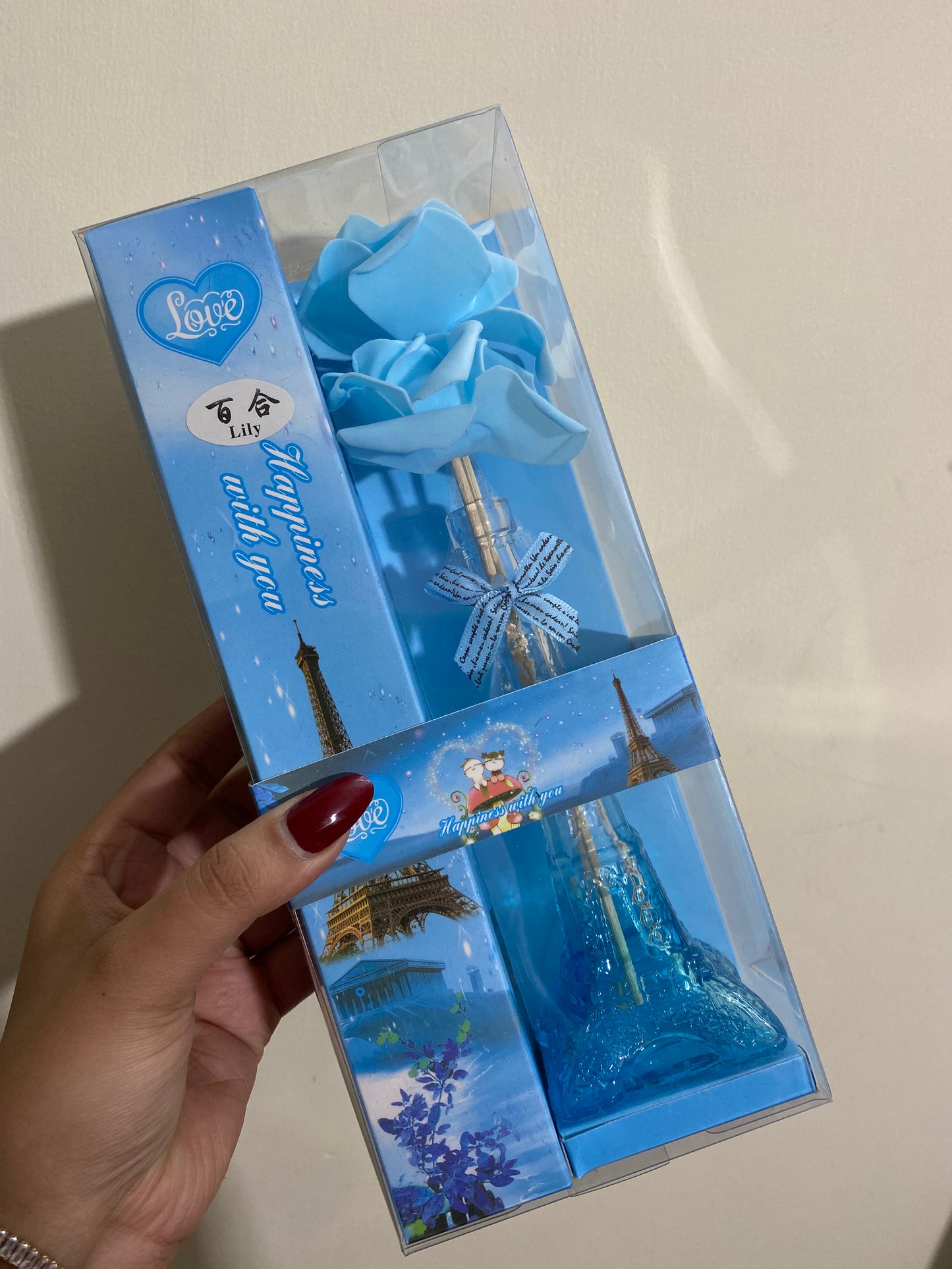 Effiel Tower room fragrance diffuser