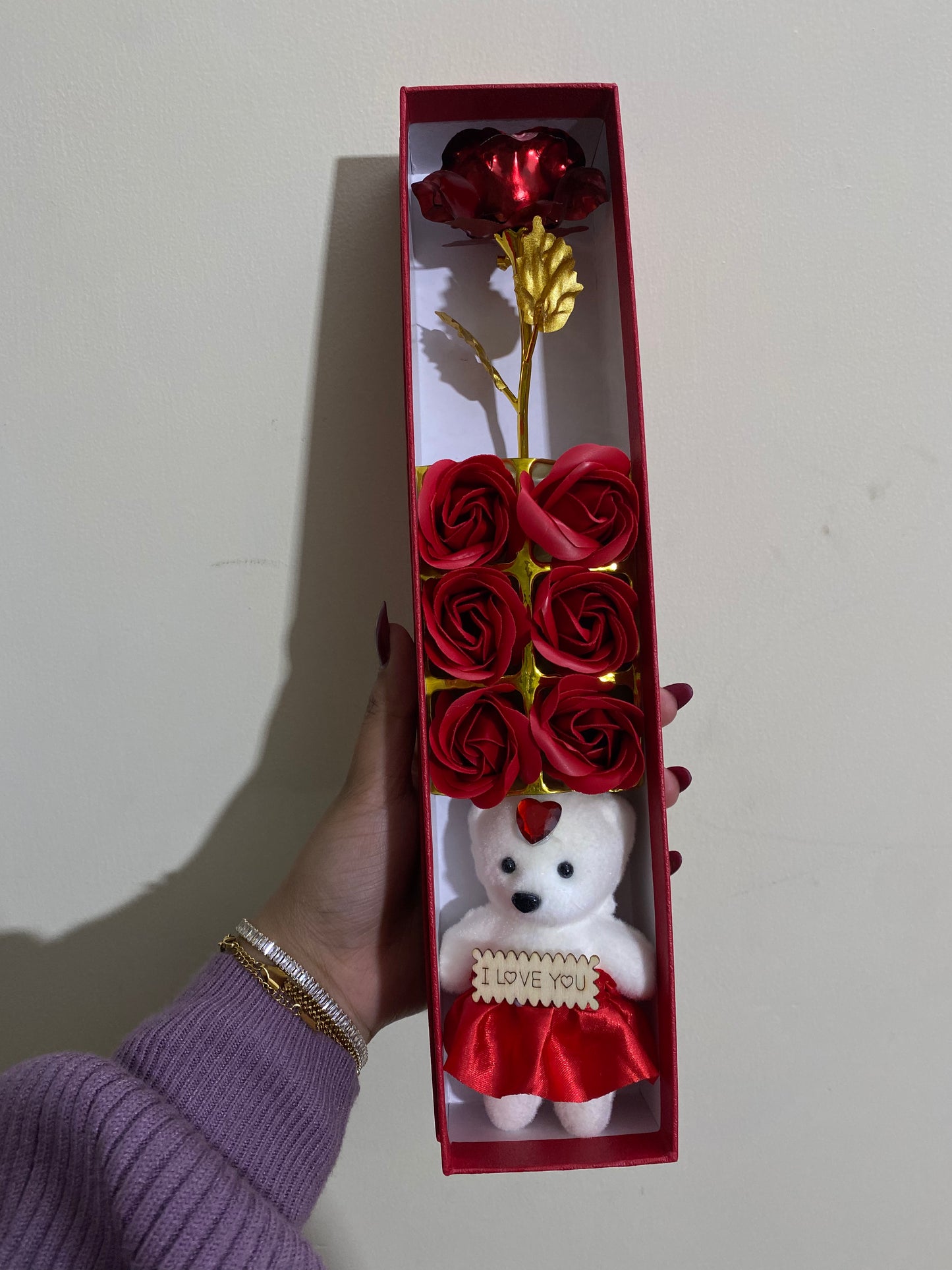 Rose + teddy + 6 small roses with cute note box