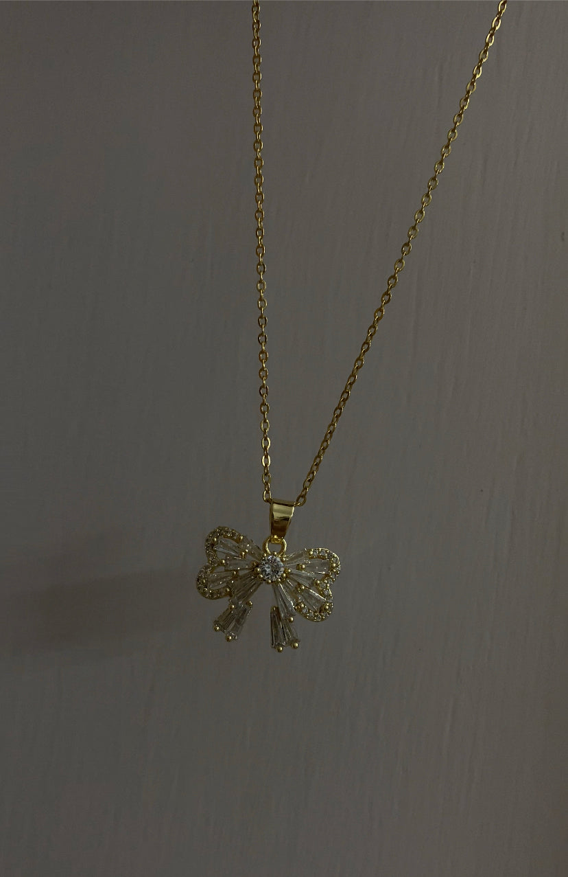 Bow 2.0 necklace