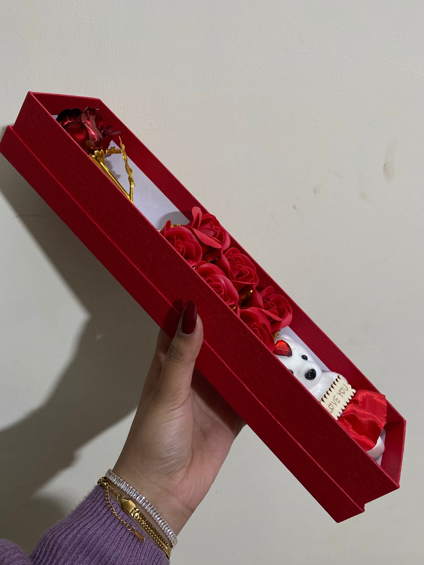 Rose + teddy + 6 small roses with cute note box
