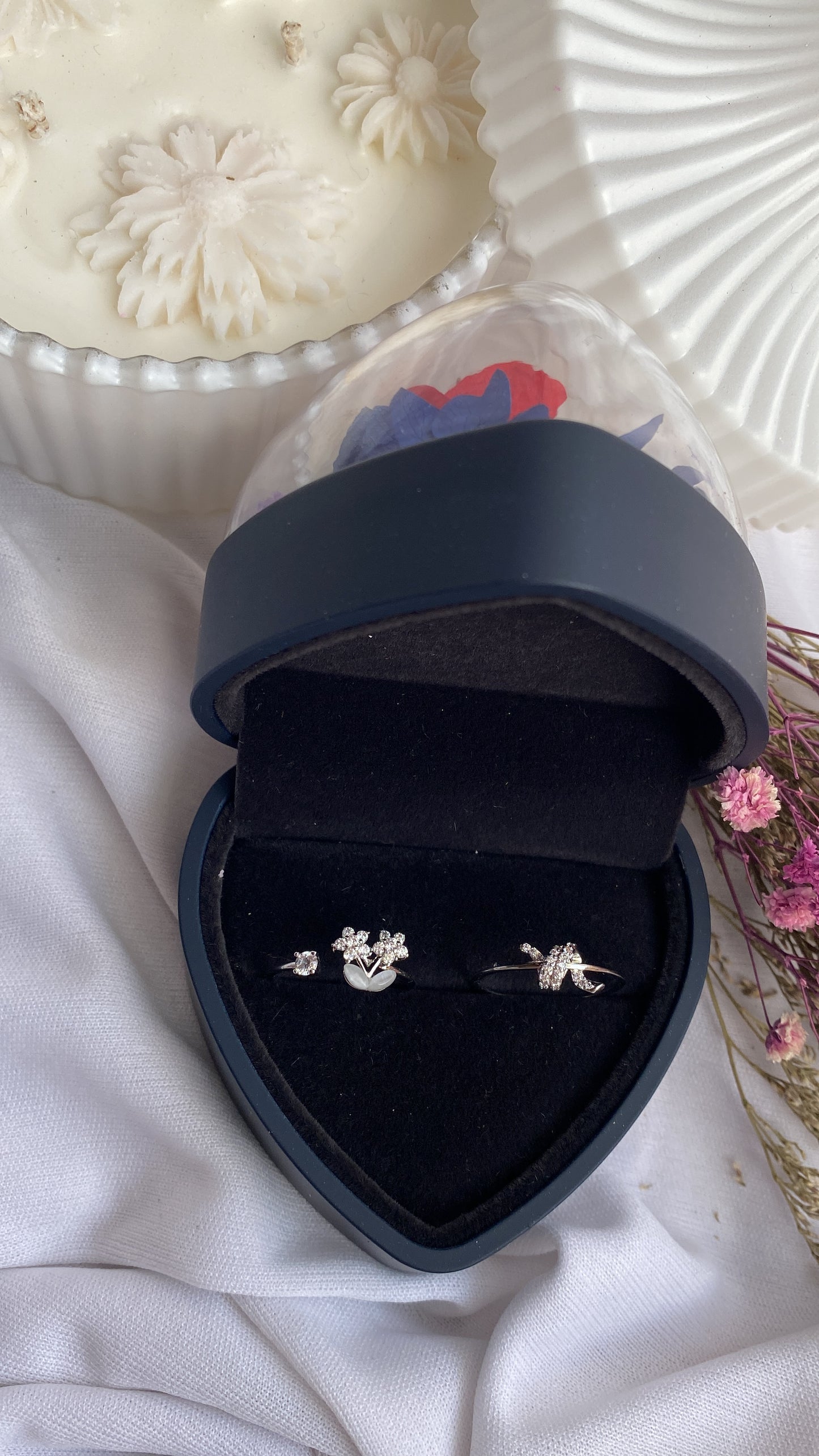 Alexa & Felicity Ring