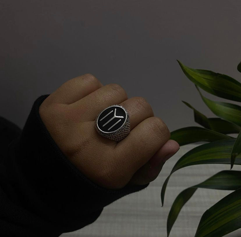 Ryker unisex ring