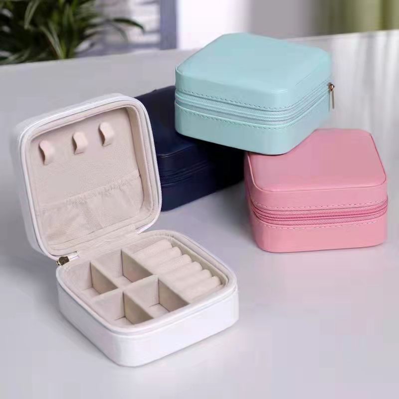 Square jewellery organisers