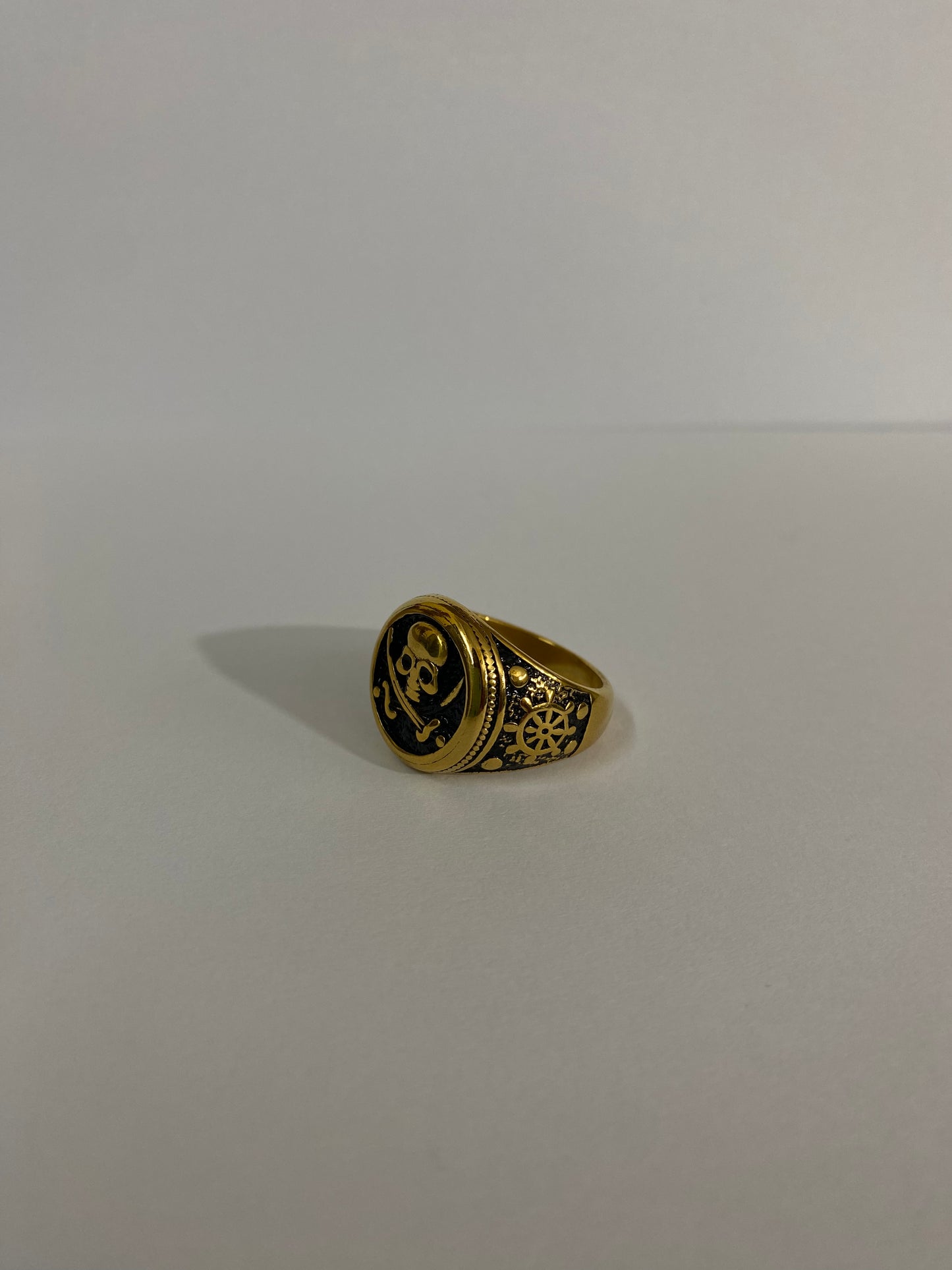 Pirates Ring