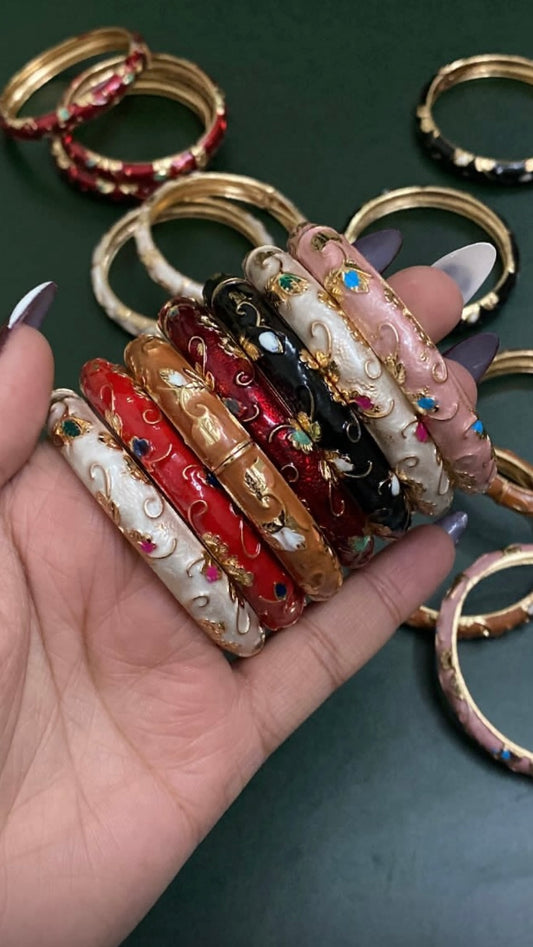 Retro bangles