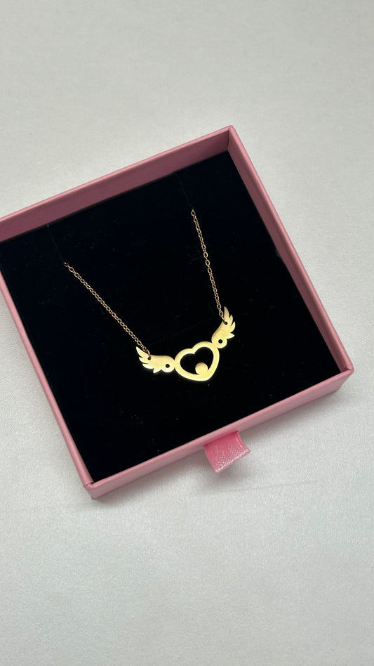 Heart fly necklace