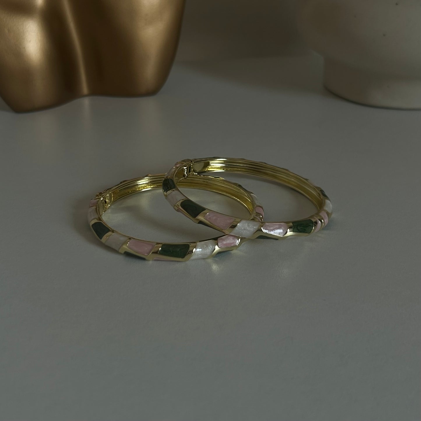 Enamel bracelet