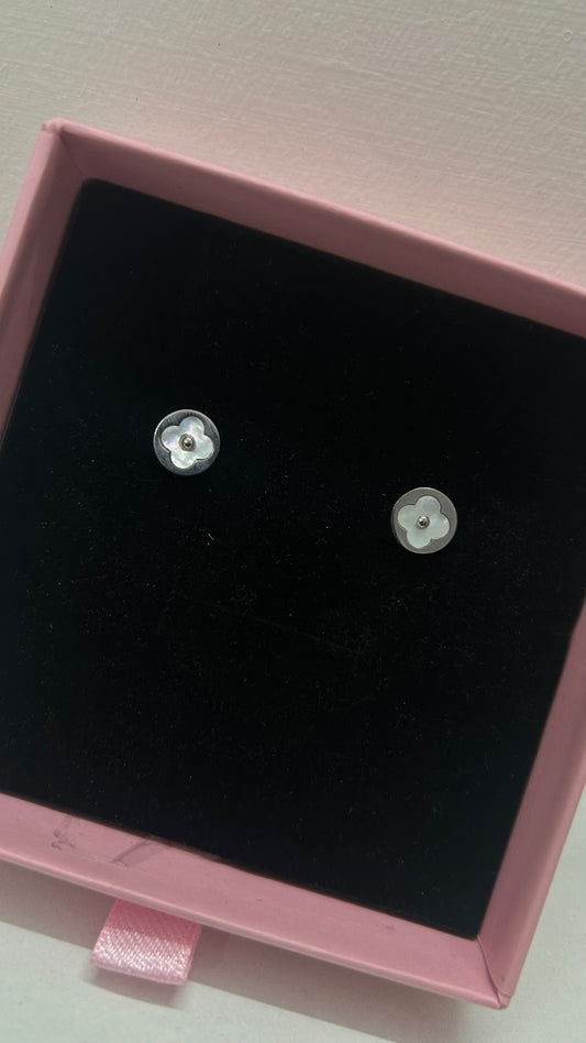 Clove silver studs