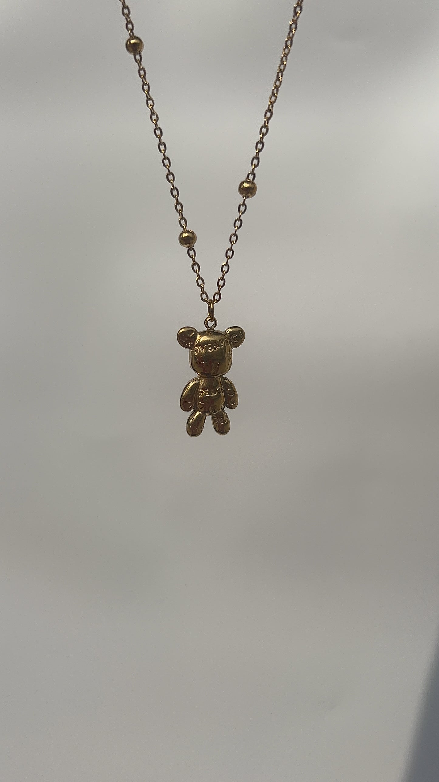 Teddy necklace