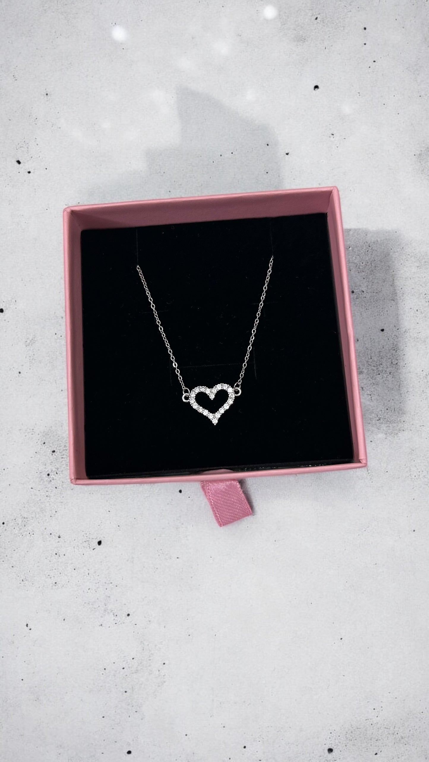 Shimmer Heart necklace