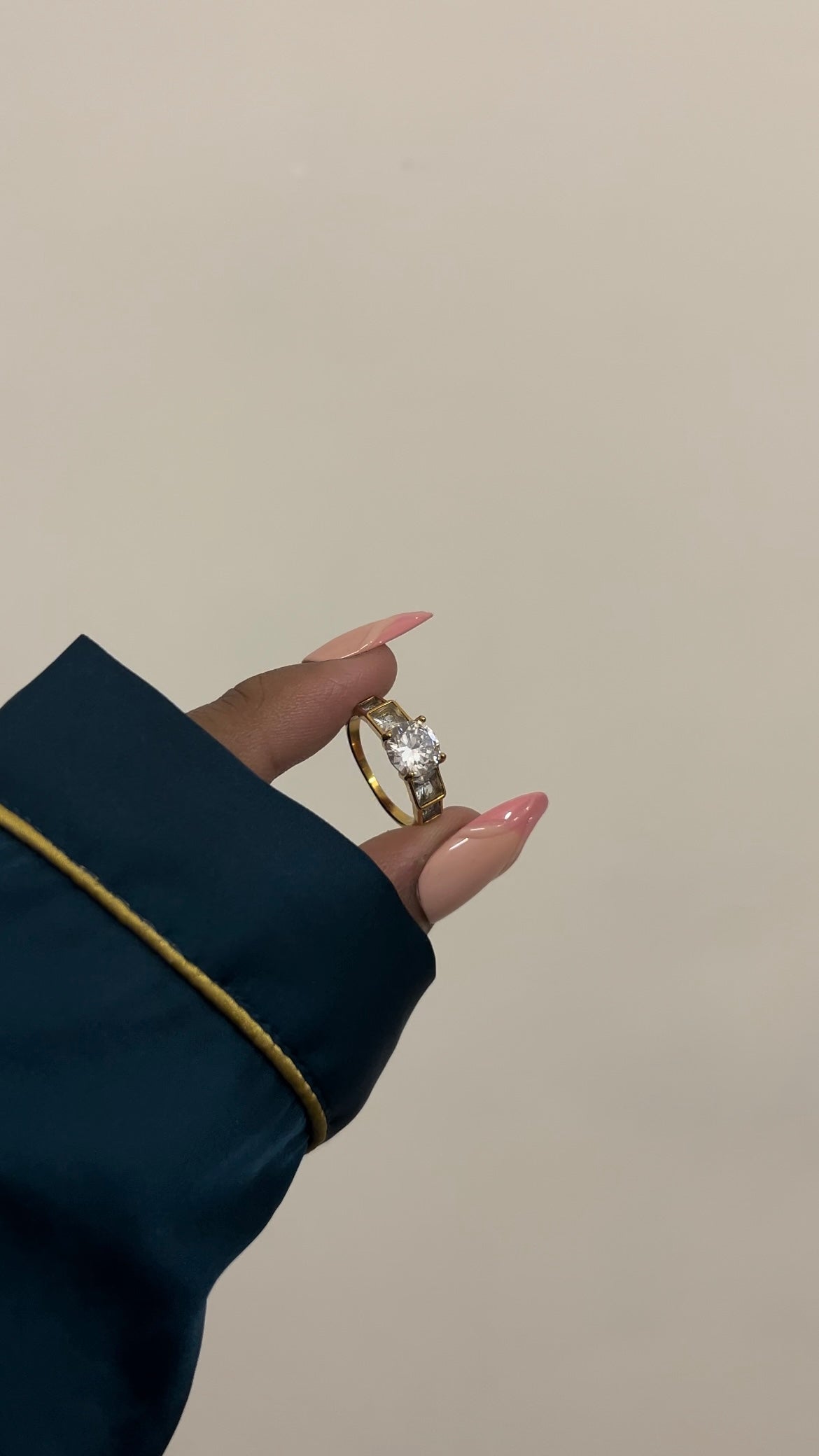 Clara ring