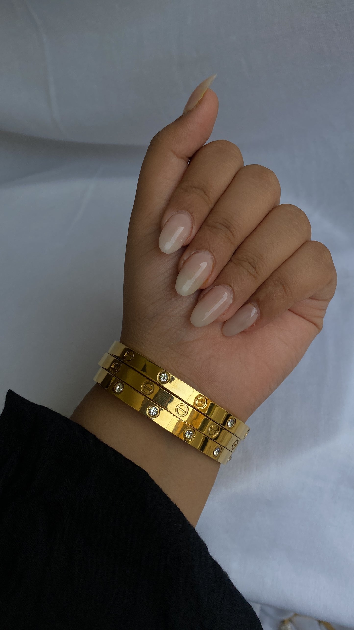 Love golden bracelet