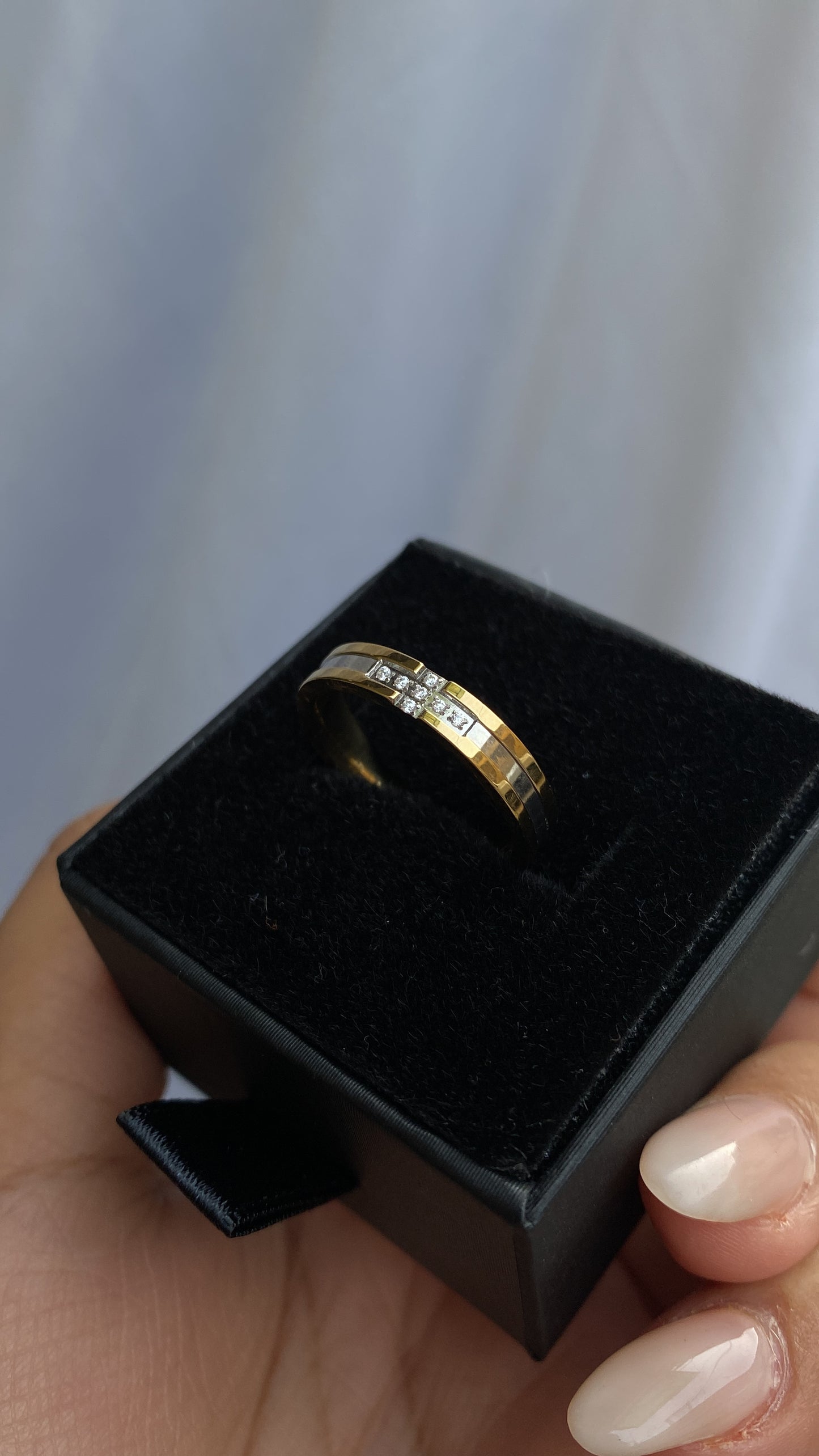 Aubree band ring