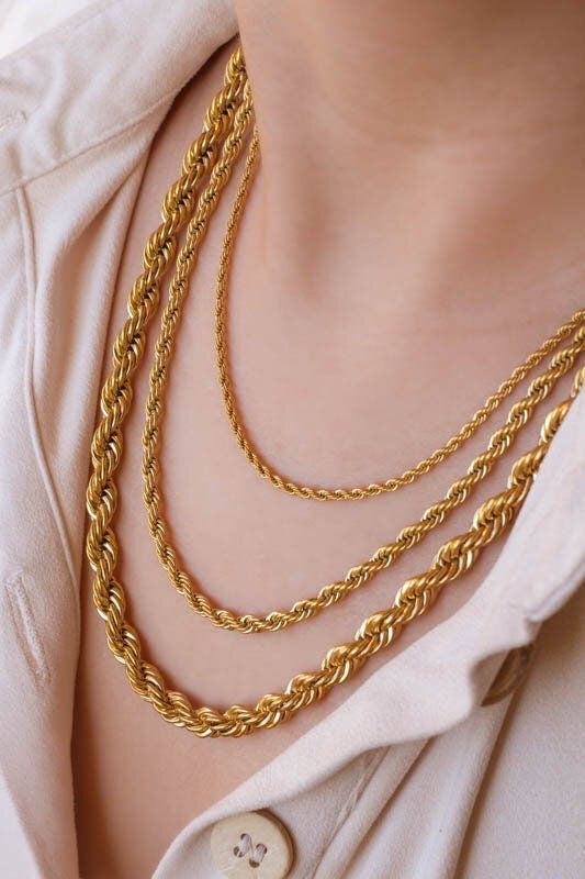 Rope twisted chain