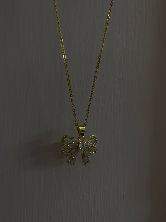 Bow 2.0 necklace